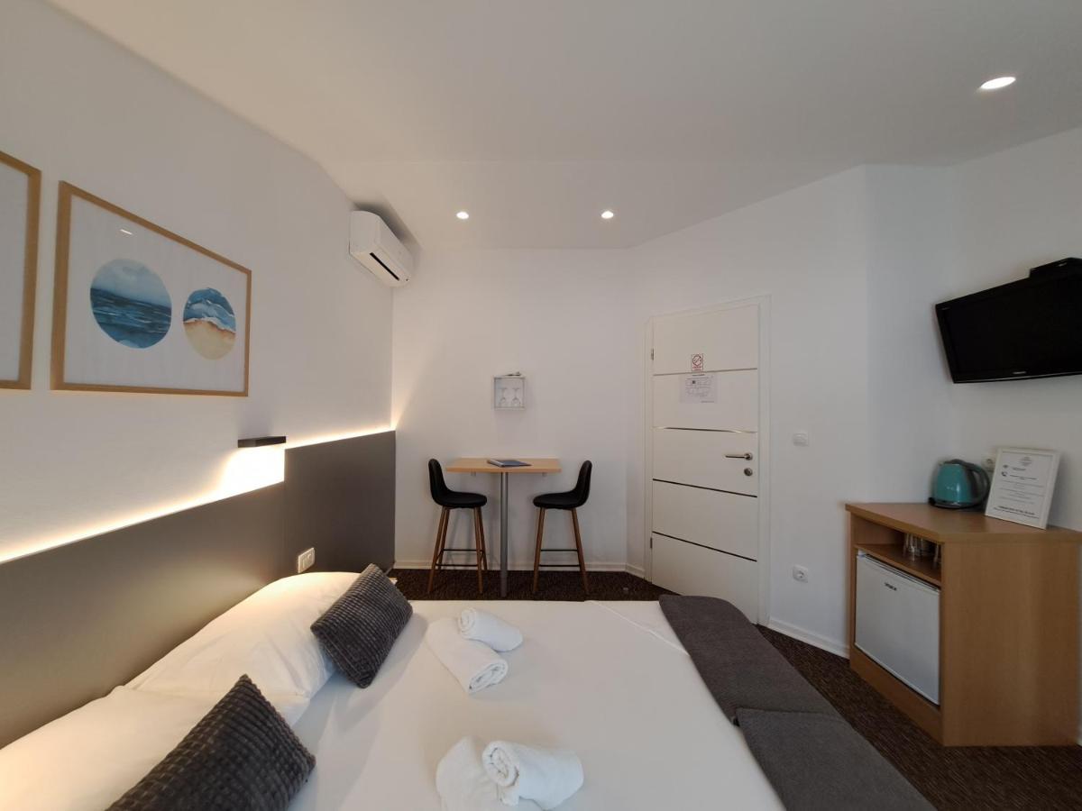 Rooms Zvonimir Стобреч Екстер'єр фото
